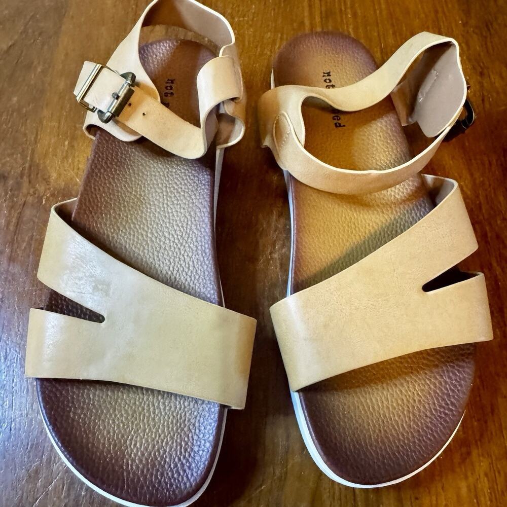 Women's Platform Sandals Strap Heal Faux Leather Champagne Tan By Not Rated